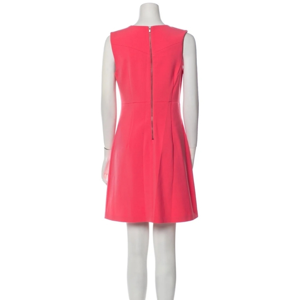 Diane von Furstenberg Scoop Neck Mini DressSize: M | US 6 - Picture 2 of 5
